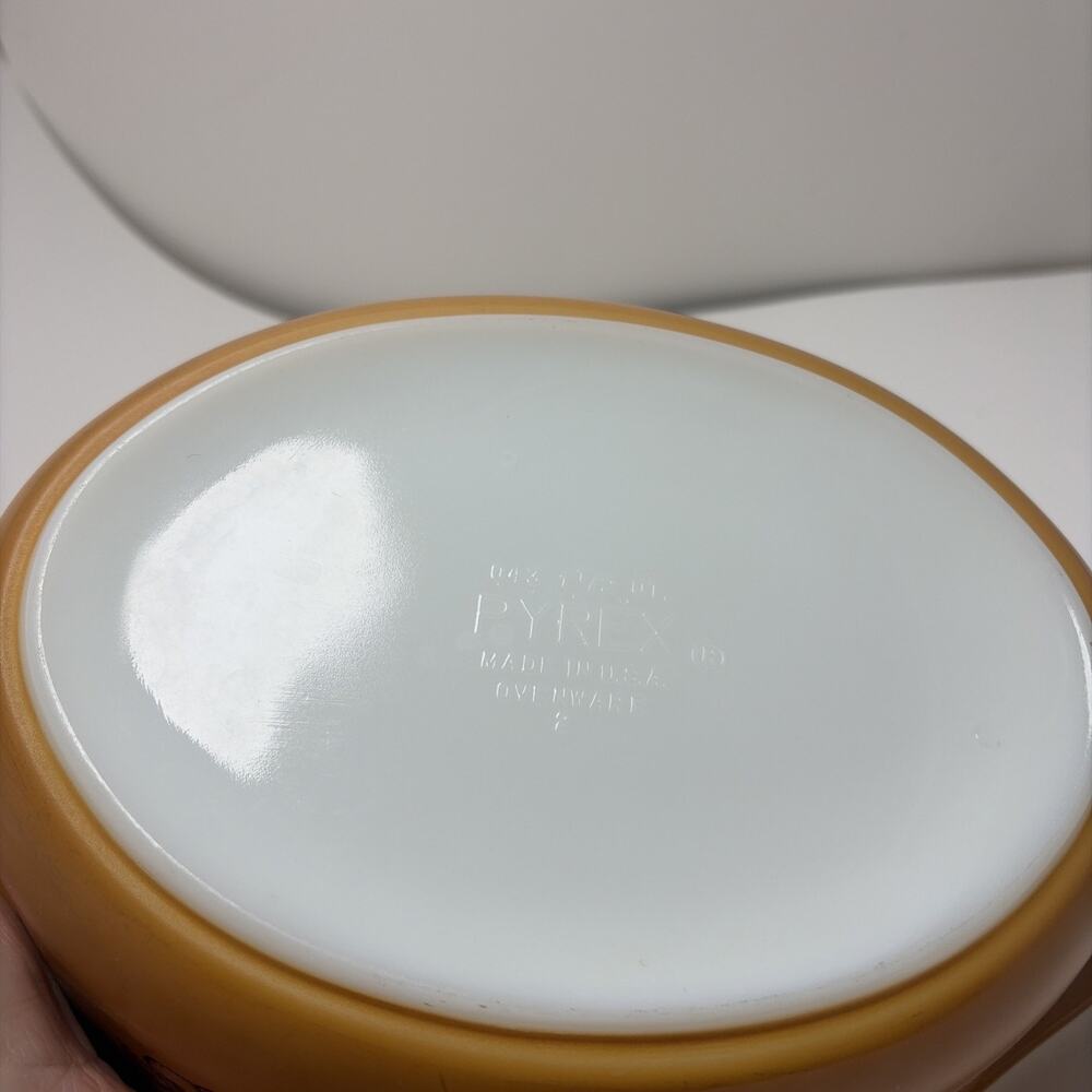Vintage Pyrex Old Orchard 1970's 043 1 1/2 QT Oval Casserole Dish with Lid,Brown - Picture 6 of 7